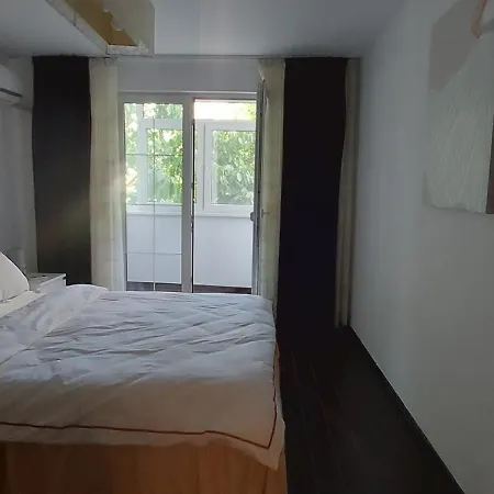 Διαμέρισμα Chic And Comfortable 1 Bedroom Flat Close To Center Βουκουρέστι